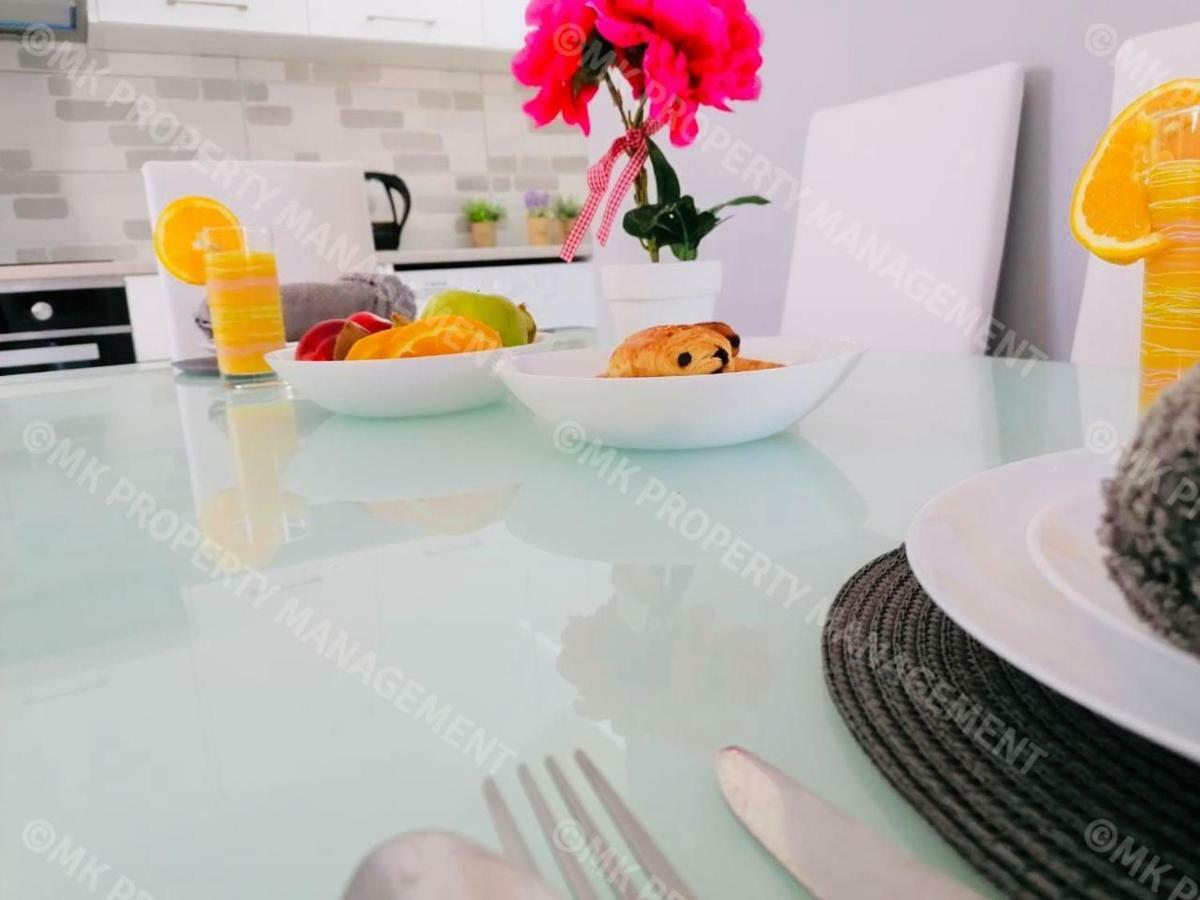 Lysia Sea-View Apartment Ларнака Екстериор снимка