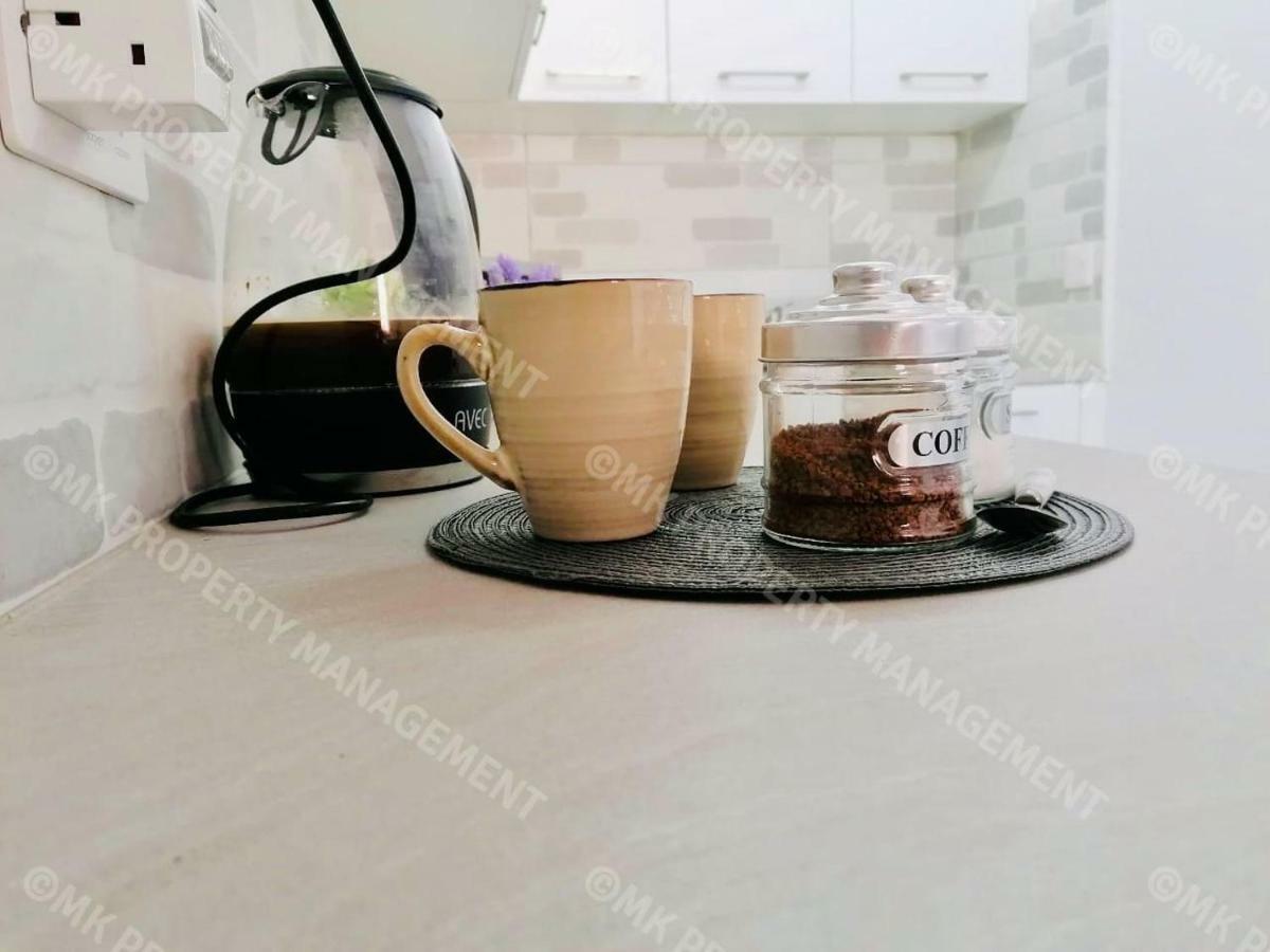 Lysia Sea-View Apartment Ларнака Екстериор снимка