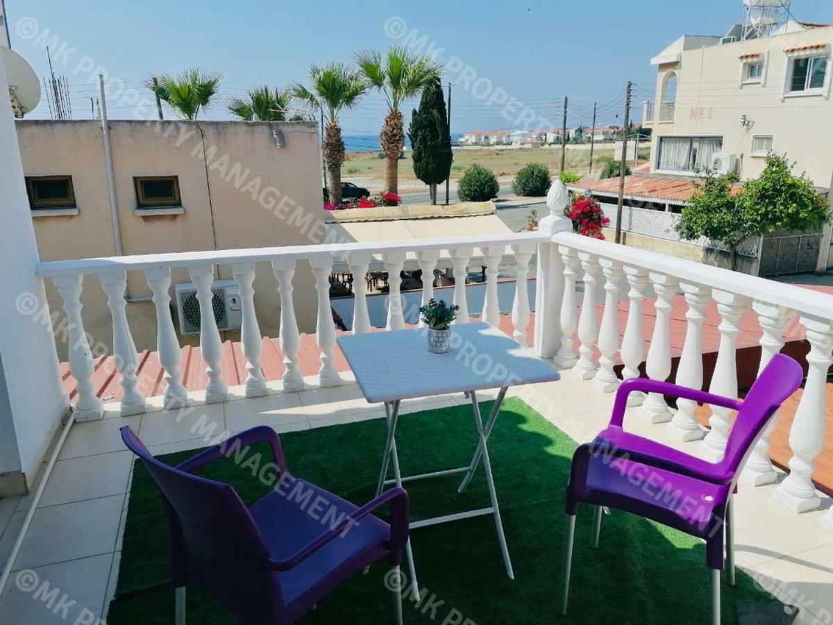 Lysia Sea-View Apartment Ларнака Екстериор снимка