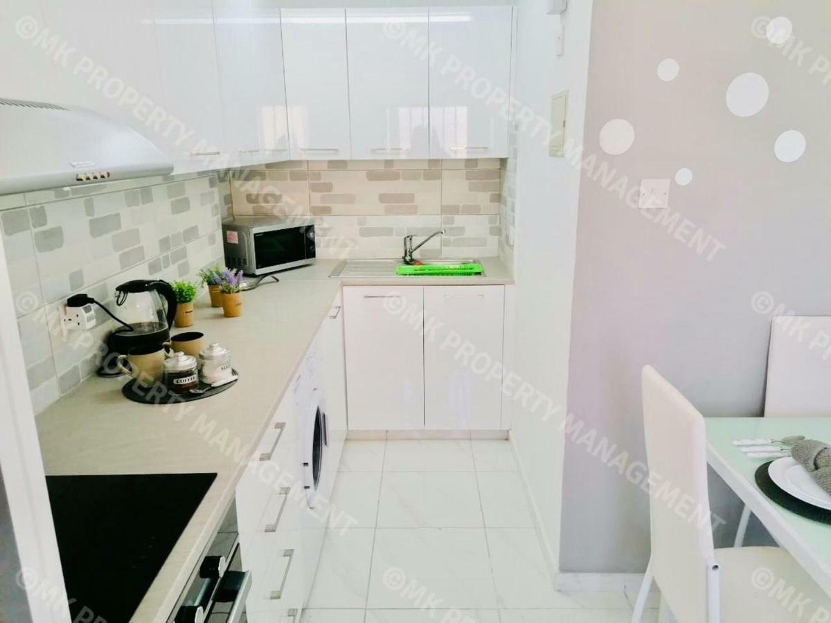 Lysia Sea-View Apartment Ларнака Екстериор снимка